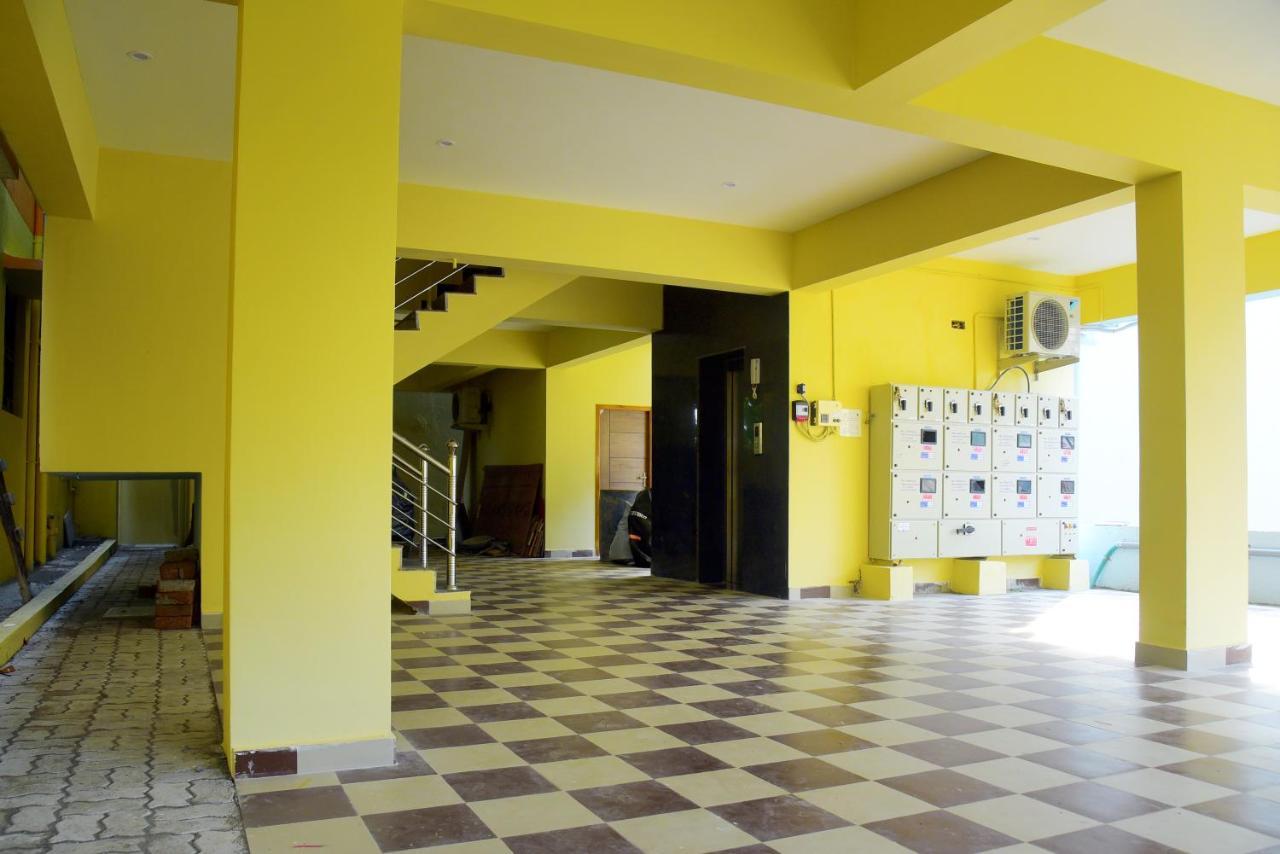 Sri Apartment 2Bhk For Familys Couples Parking A2 Ποντισερί Εξωτερικό φωτογραφία