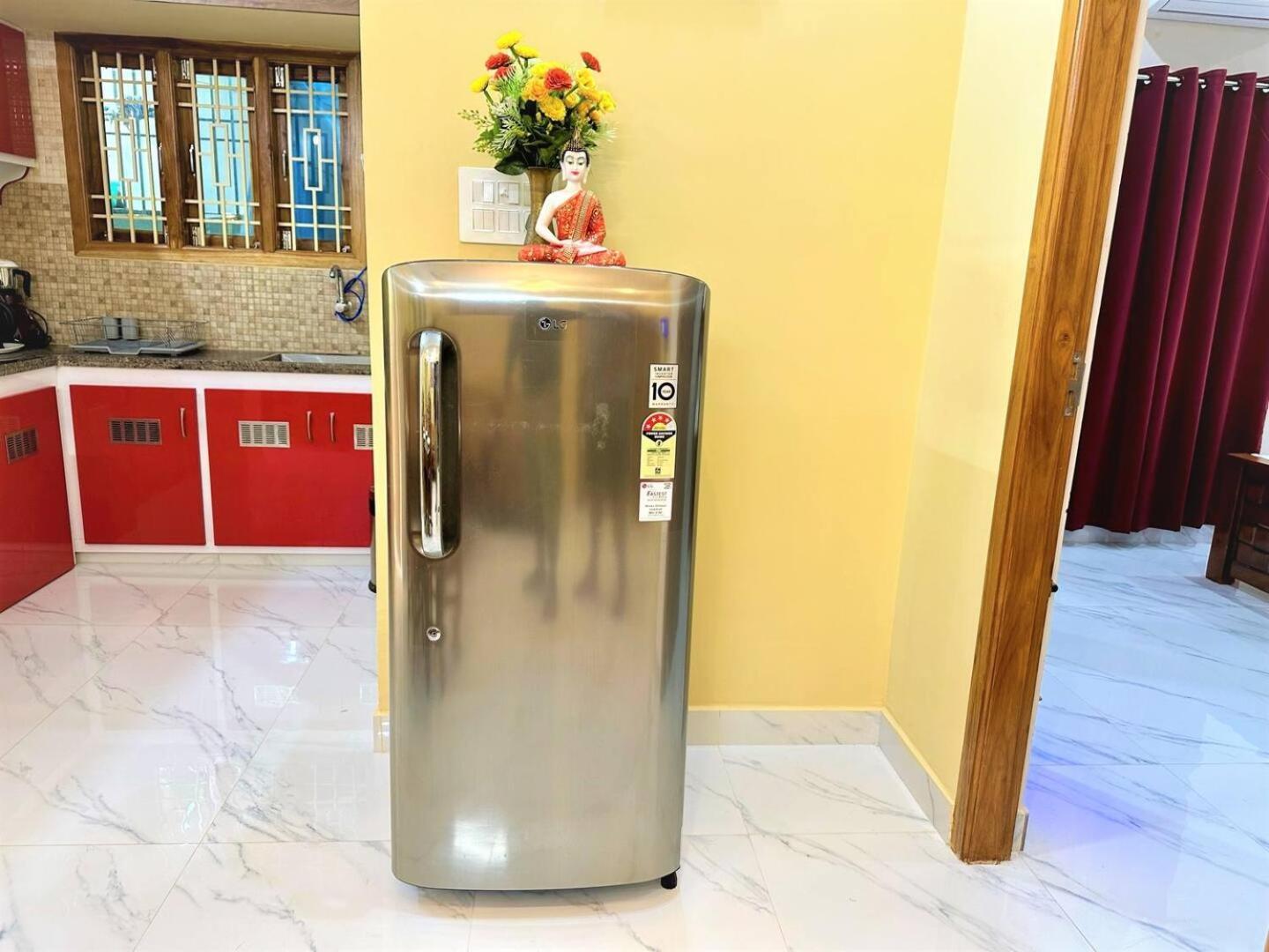 Sri Apartment 2Bhk For Familys Couples Parking A2 Ποντισερί Εξωτερικό φωτογραφία